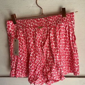 NWT - Billabong women’s flowy floral shorts M (selling matching set at discount)